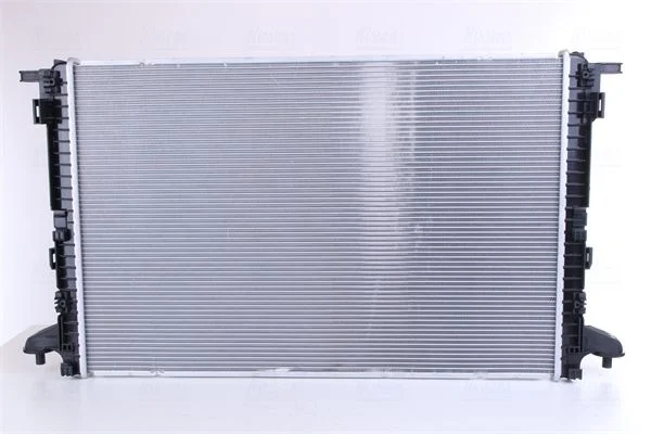 Radiatorius, variklio aušinimas NISSENS 606573