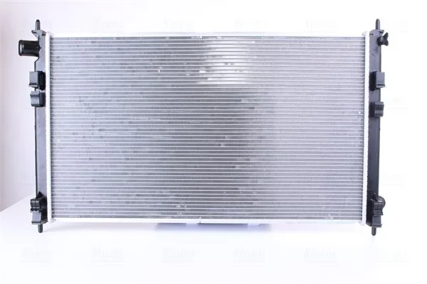 Chladič, chladenie motora NISSENS 606855