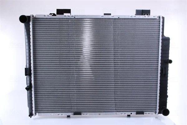 Radiatorius, variklio aušinimas NISSENS 62598A