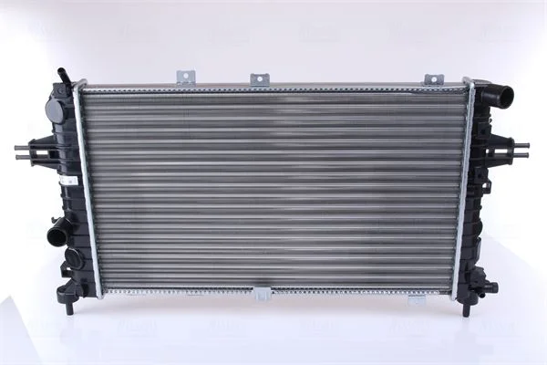 Chladič, chladenie motora NISSENS 63111A