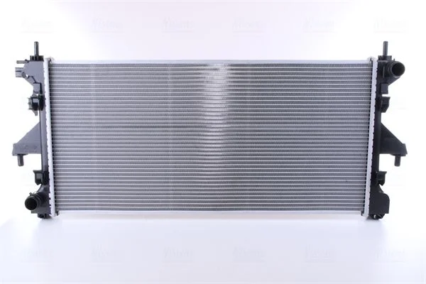 Chladič, chladenie motora NISSENS 63555A
