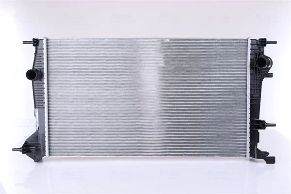 Chladič, chladenie motora NISSENS 637617