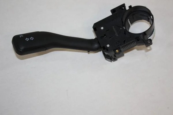 Steering Column Switch AUTOMEGA 150007510