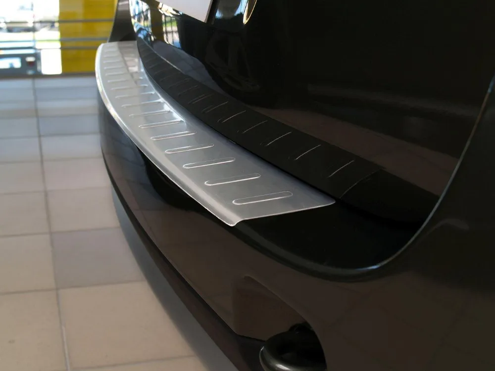 Rear bumper protector DACIA DUSTER 2010-2013, FL2013-2017 (silver satine) AVISA 2/35017