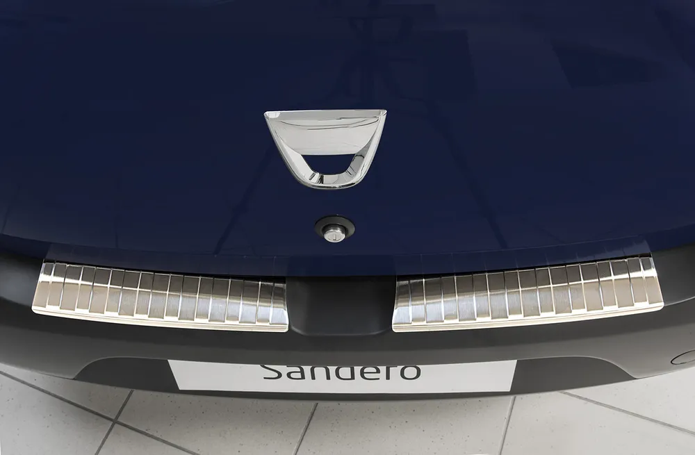 Galinio buferio apsauga DACIA SANDERO II hatchback 2012-2016, FL 2016-2020 (sidabrinis satinas) AVISA 2/35143