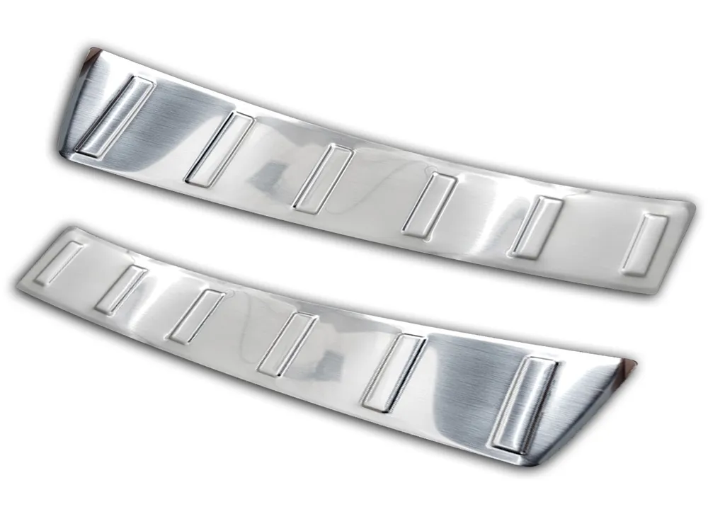 Rear bumper protector VOLVO XC40 2017-> (silver satine) AVISA 2/35216