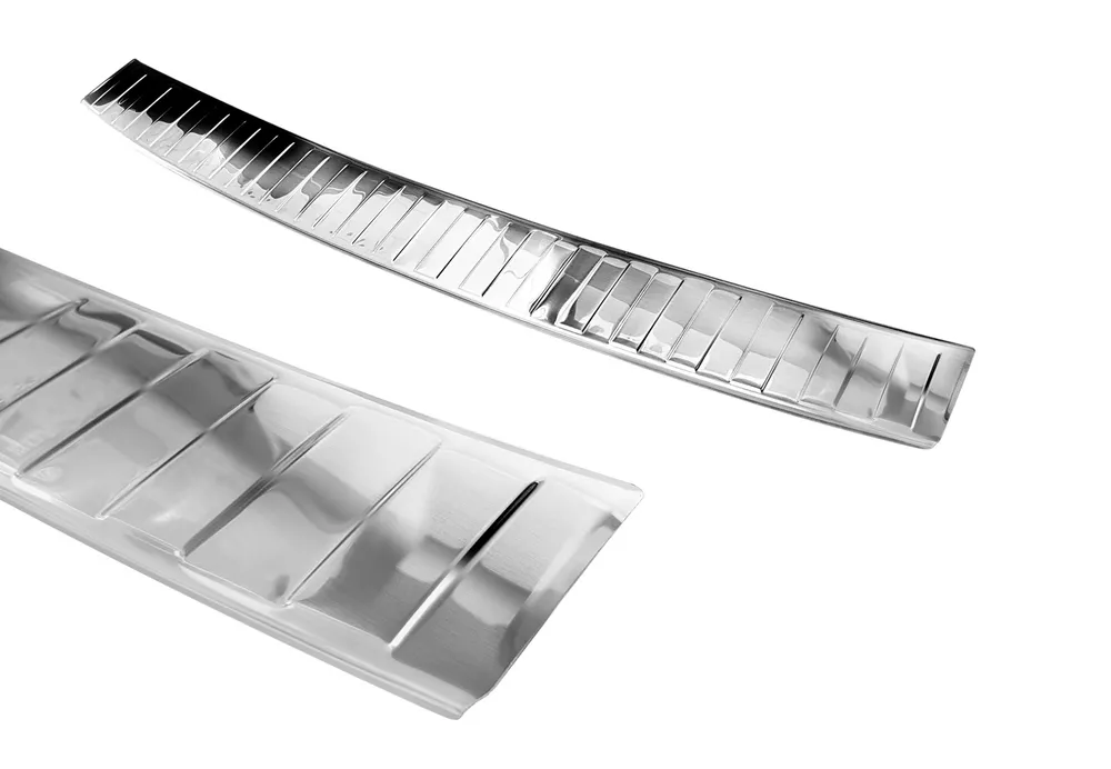 Rear bumper protector SKODA KAMIQ crossover 2019->2024 (silver satine) AVISA 2/35465