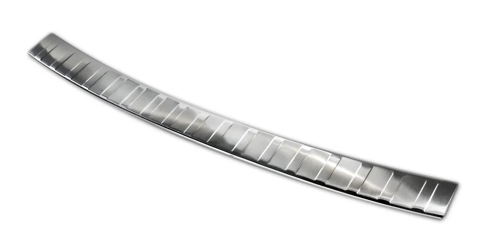 Rear bumper protector KIA OPTIMA IV combi 2016-2018, FL2018-> (silver satine) AVISA 2/35657