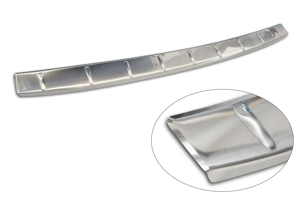 Rear bumper protector SKODA KAMIQ crossover FL 2024-> (silver satine) AVISA 2/35885