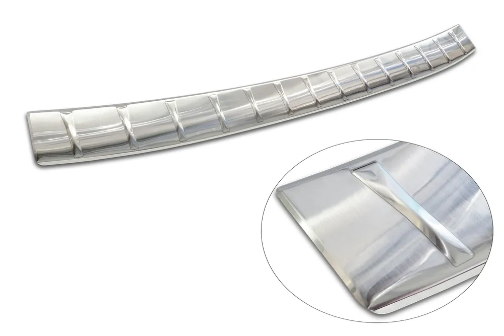 Rear bumper protector SKODA SUPERB IV COMBI 2024-> (silver satine) AVISA 2/35886