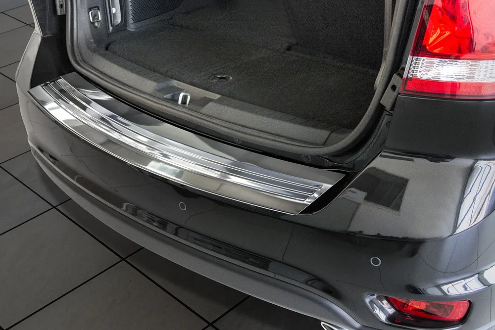 Galinio buferio apsauga DODGE JOURNEY I 2012-2020 / FIAT FREEMONT 5d 2011-2016 (sidabrinis satinas) AVISA 2/35904