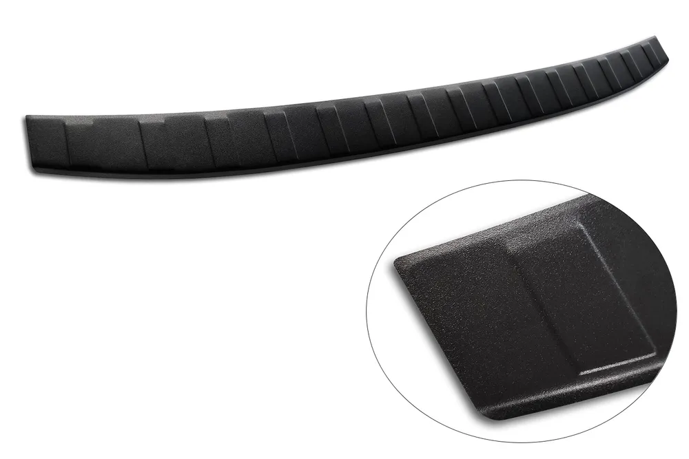 Rear bumper protector VOLVO V90 combi 2016-> / VOLVO V90 Cross Country 2016-> (black MAT) AVISA 2/40317