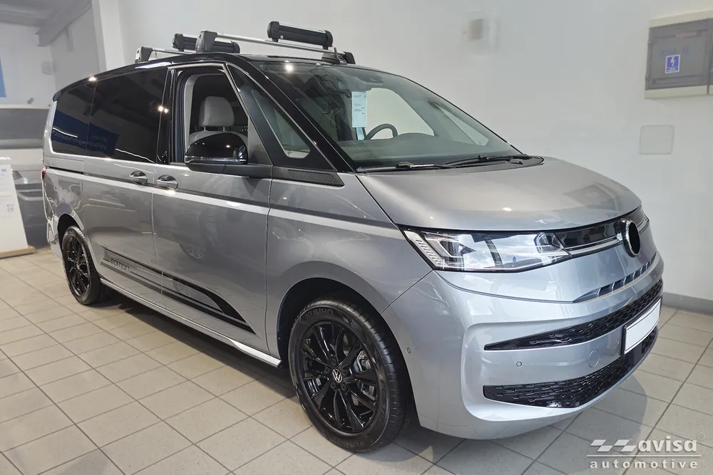 Bagažinės dangčio apsauginė juosta VOLKSWAGEN MULTIVAN T7 2021-> (juodas veidrodinis) AVISA 2/51107